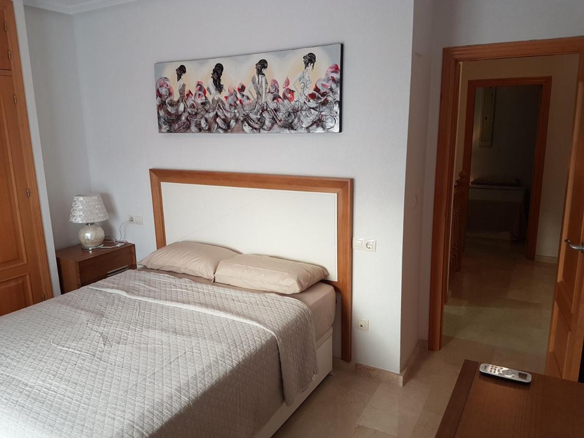 Townhouse Guardamar Lägenhet Guardamar del Segura Exteriör bild