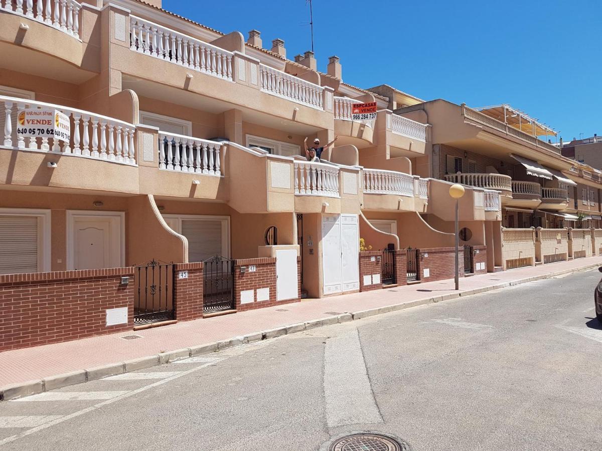 Townhouse Guardamar Lägenhet Guardamar del Segura Exteriör bild